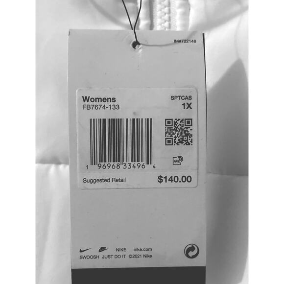 Nike Classic Puffer Therma-FIT Loose Hooded Jacket-Womens 1X plus size. - Picture 7 of 8